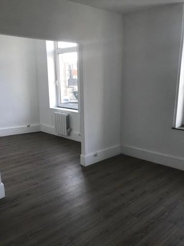 Location Appartement 2 pièces 41m² BOULOGNE SUR MER 62200 - Photo 2