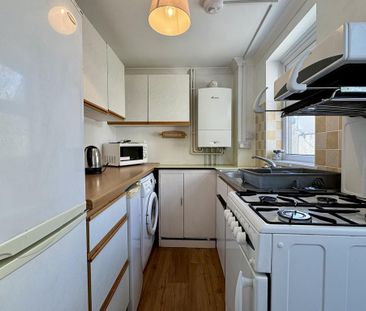 2 bedroom semi-detached house to rent - Photo 4
