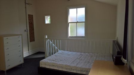 2 bedroom house share to rent - Photo 3