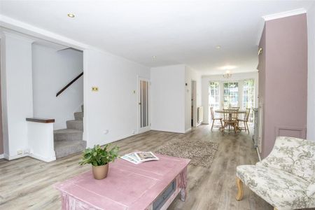 3 bedroom townhouse to rent - Photo 2