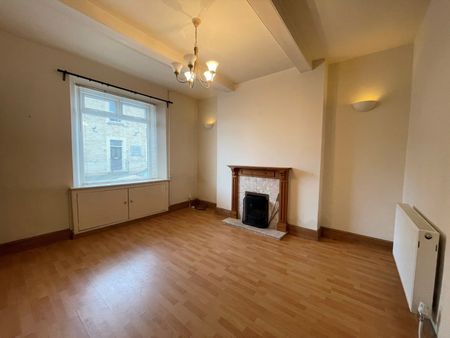 2 bedroom terraced house to rent - Photo 2