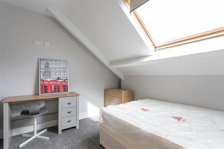 4 bedroom maisonette to rent - Photo 2