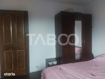 Apartament 65 mp 3 camere decomandate balcon Pet Friendly Valea Aurie - Fotografie 2