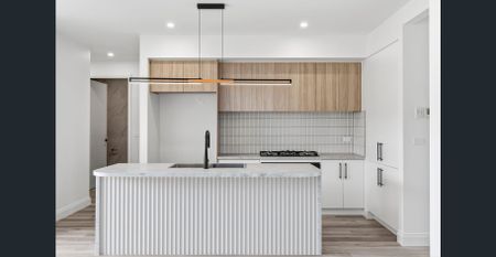 Stunning 3-Bedroom Family Home in Mickleham - Photo 4