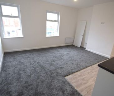 3 bedroom apartment to rent - Photo 1