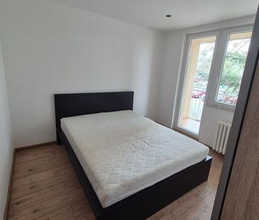 Na prenájom prerobený 2 izbový byt balkón, Sokolská, Senec - Photo 4