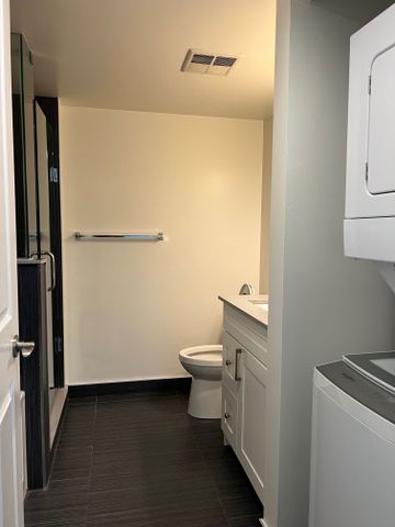 For Lease - 942 Yonge Street Unit# 414, Toronto, Ontario - Photo 2