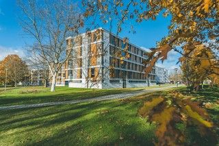 Wohlfühlen auf ganzer Linie – großzügige Räume, edle Ausstattung, perfekte Lage - Photo 1