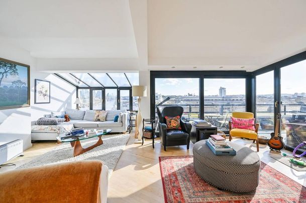 3 bedroom flat to rent - Photo 1