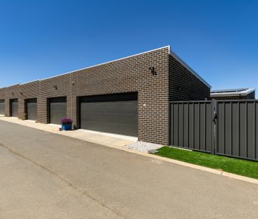 Stunning Family Home in Whitlam - Photo 1