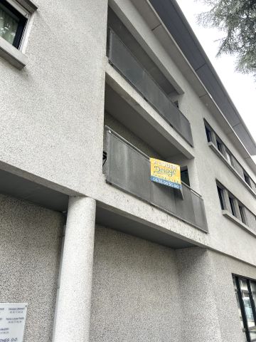 Location Appartement 1 pièce 29m² LIMOGES 87000 - Photo 3