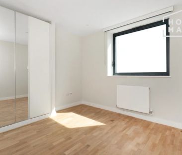 Premier House, HA3 - Photo 3