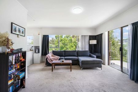 Furnished 2 bedroom unit - Photo 3