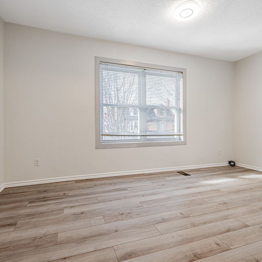 For Lease - 171 Christie Street Unit# Top Floor, Toronto, Ontario - Photo 1