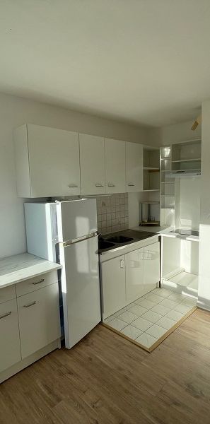 Location Appartement 1 pièce 24m² - Photo 1