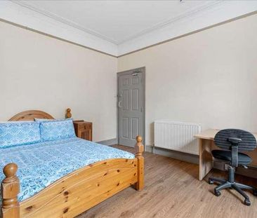 Bedford Park, Plymouth, PL4 - Photo 6