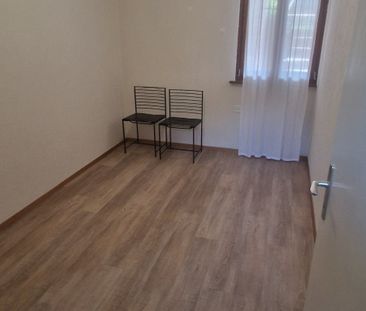 Affittasi appartamento di 5 locali - Photo 5
