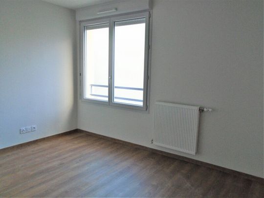Location Appartement 2 pièces 40m² ST ANDRE DE CUBZAC 33240 - Photo 1