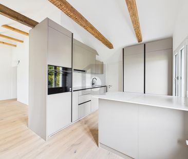 MODERN AND COMPLETELY RENOVATED - Foto 1