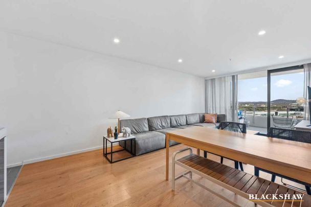 Captivating Views - Photo 1