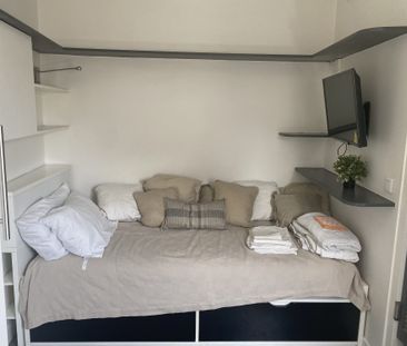 Location Appartement 1 pièce 12m² PARIS 16ème - Photo 4