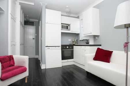 1 bedroom flat to rent - Photo 2