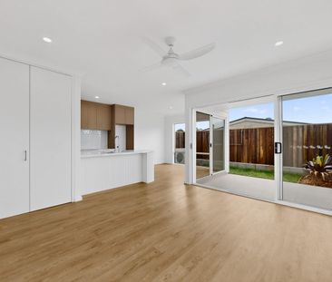 Modern, Spacious & Perfectly Positioned – Vale Townhomes, Bray Park - Photo 2