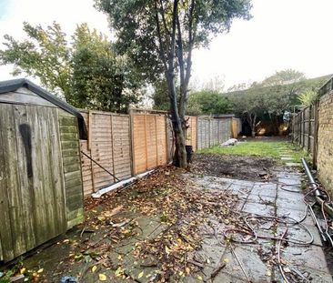 Room in a Shared House, Durnsford Road, SW19 - Photo 4