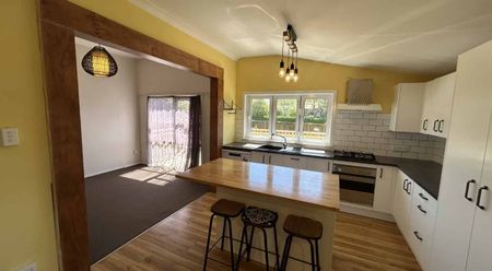 PAHIATUA - 3 BEDROOMS - Photo 5