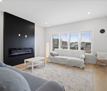 For Lease - 7392 Splendour Drive Unit# Upper, Niagara Falls, Ontario - Photo 3