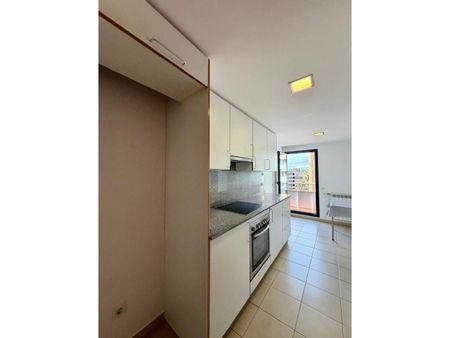 Piso de alquiler en Calle Sant Pau, Centre - Photo 2