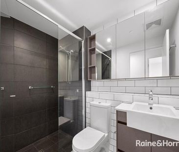 Resort-Style Living in a Modern Toowong Apartment - Photo 1