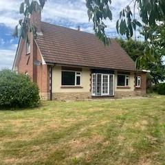 3 bedroom detached house to rent - Photo 1