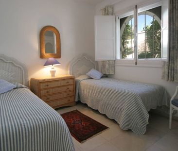 3 bedroom luxury Villa for rent in Puerto Banus, Andalusia - Photo 2