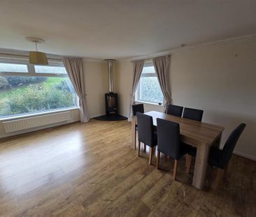 2 bedroom semi-detached bungalow to rent - Photo 3