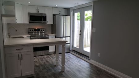 For Lease - 70-A Chaucer Crescent Unit# Basement, Barrie, Ontario - Photo 4