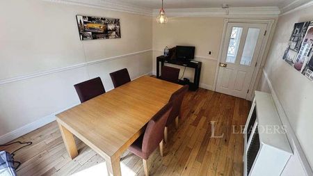 Large Ensuite Room - Wardown Crescent - Furnished - Bills Included, LU2 - Photo 2