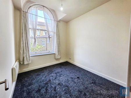 Wellington Road, Dewsbury, West Yorkshire, WF13 - Photo 2