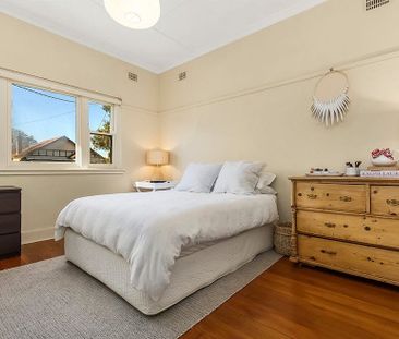 Character Filled Home in Prime Ashburton Location - Photo 6
