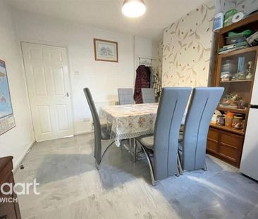 2 bedroom terraced house to rent - Photo 3