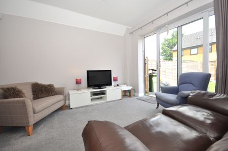 Newdawn Place, Cheltenham, Gloucestershire - Photo 3