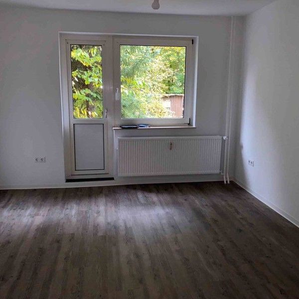 Schicke 3-Zimmer-Wohnung mit Balkon - Foto 1