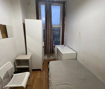 Room in a Shared House, Jersey Road, IG1 - Photo 2