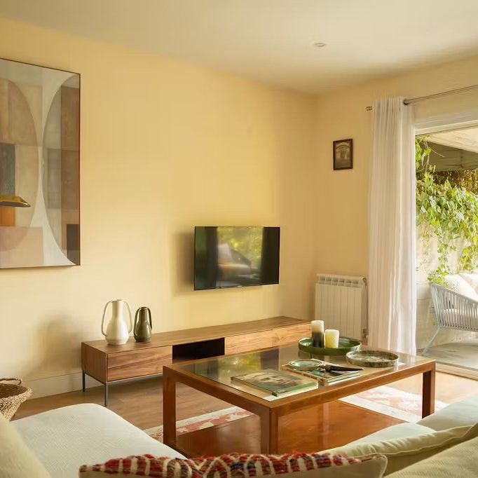 Calle de Santa Cruz de Marcenado, Madrid, Community of Madrid 28015 - Photo 1