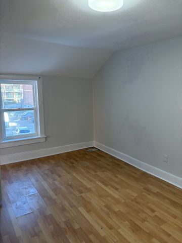 For Lease - 15 Wallace Street, Vaughan, Ontario - Photo 3