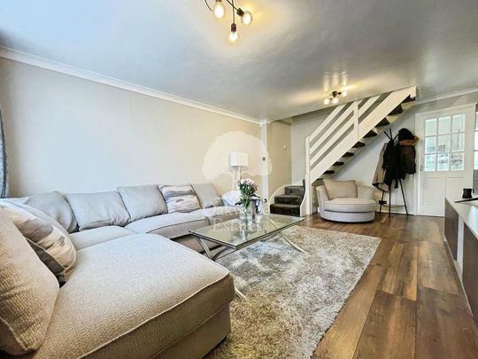 2 bedroom terraced house to rent - Photo 1