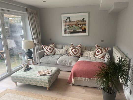 2 Bed Flat, Alderbrook Road, SW12 - Photo 1