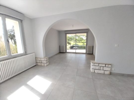 Location Maison 101 m² - Photo 1