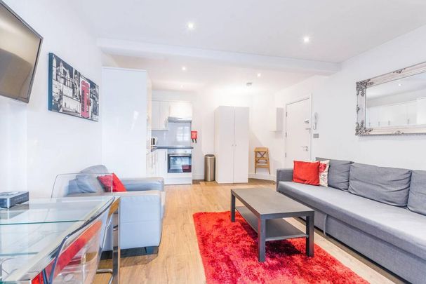 1 bedroom flat to rent - Photo 1