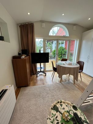 Huddingevägen, Tullinge - Photo 1